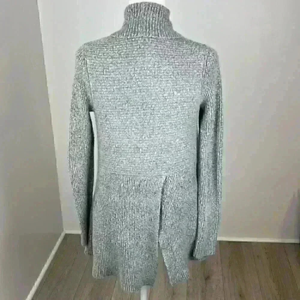 89th & Madison Grey Cardigan Size S - Picture 4 of 8